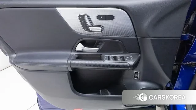 Mercedes-Benz GLB-Class X247 2021 Синий из Кореи, фото 6