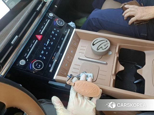Hyundai Santa Fe (MX5) 2024 Белый из Кореи, фото 6