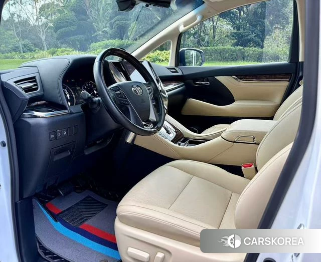 Toyota Elfa 2022 Белый из Китая, фото 6