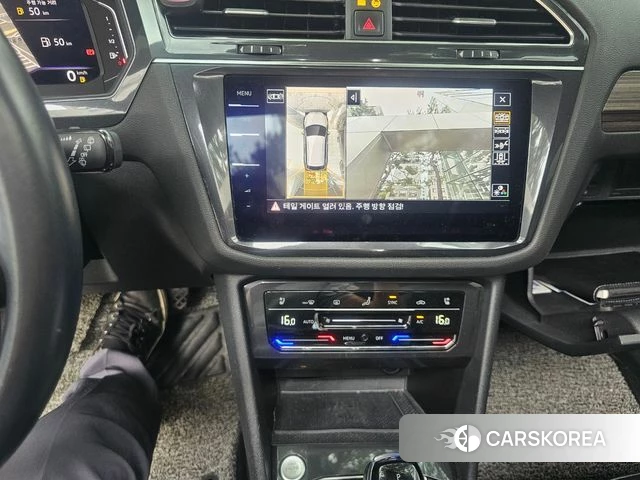 Volkswagen Tiguan Allspace 2023 Синий из Кореи, фото 6