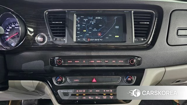 Kia The New Carnival 2019 Белый из Кореи, фото 6