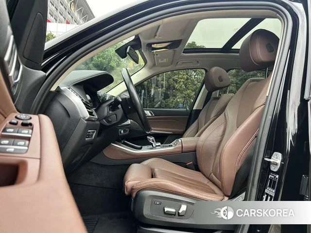 BMW X5 (imported) 2022 Черный из Китая, фото 6