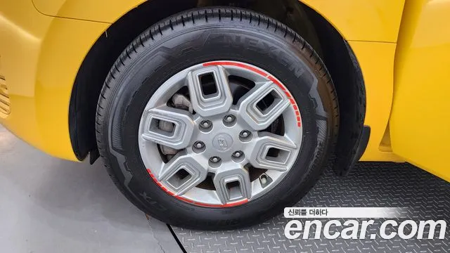 Hyundai Staria 2022 Желтый из Кореи, фото 6