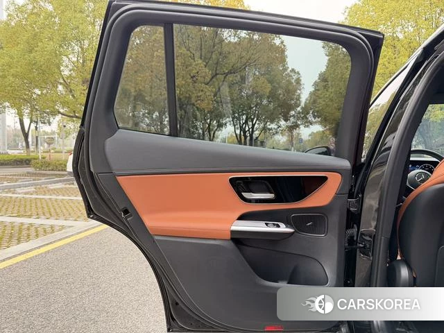 Mercedes-Benz GLC 2024 Черный из Китая, фото 6