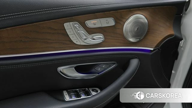 Mercedes-Benz E-Class W213 2019 Белый из Кореи, фото 6
