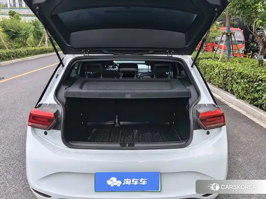 Volkswagen ID.3 2023 Белый из Китая, фото 6