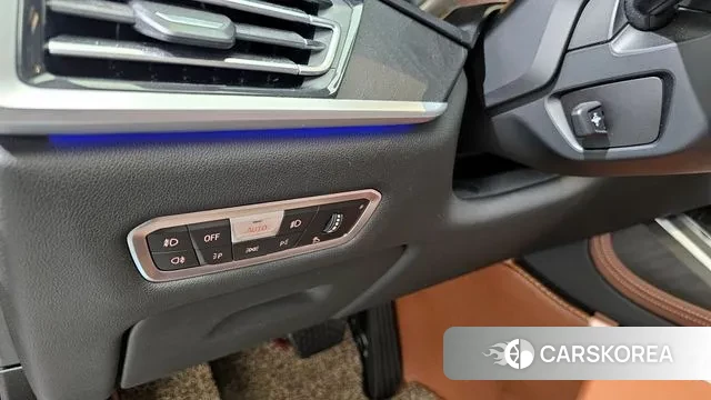 BMW X7 (G07) 2020 Золотой из Кореи, фото 6