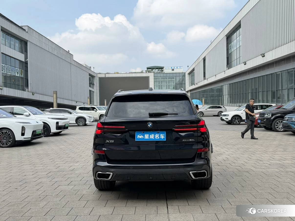 BMW X5 2023 Черный из Китая, фото 6