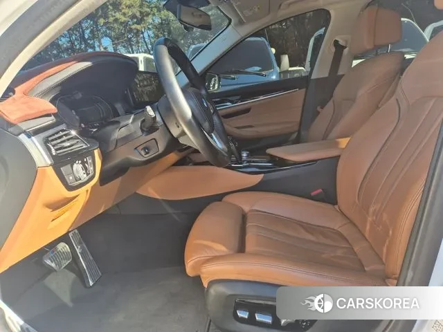 BMW 5 Series (G30) 2022 Белый из Кореи, фото 6