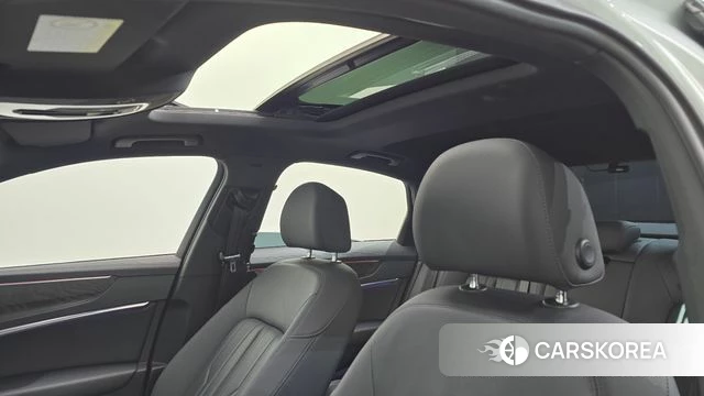 Audi A6 (C8) 2020 Белый из Кореи, фото 6