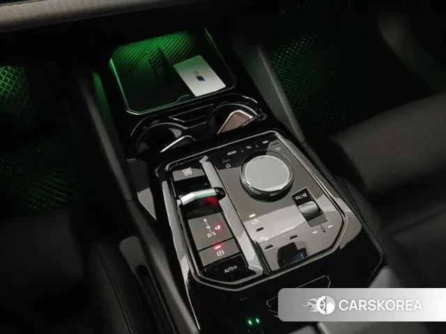 BMW 5 Series (G60) 2024 Белый из Кореи, фото 6