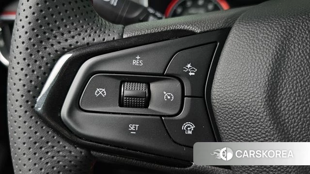 Chevrolet (GM Daewoo) Trailblazer 2023 Белый из Кореи, фото 6
