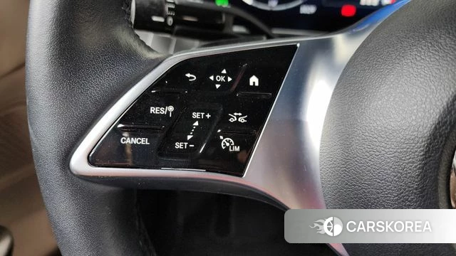 Mercedes-Benz C-Class W206 2023 Белый из Кореи, фото 6