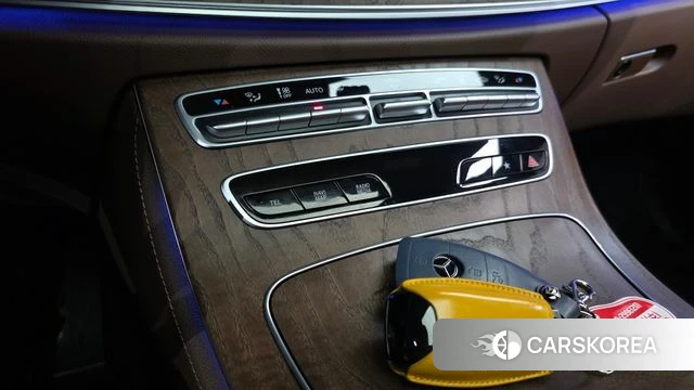 Mercedes-Benz E-Class W213 2021 Серый из Кореи, фото 6