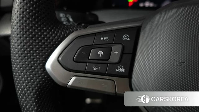 Volkswagen Golf 8th Generation 2025 Белый из Кореи, фото 6
