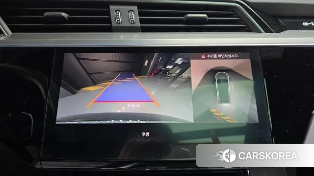 Audi e-Tron 2021 Черный из Кореи, фото 6