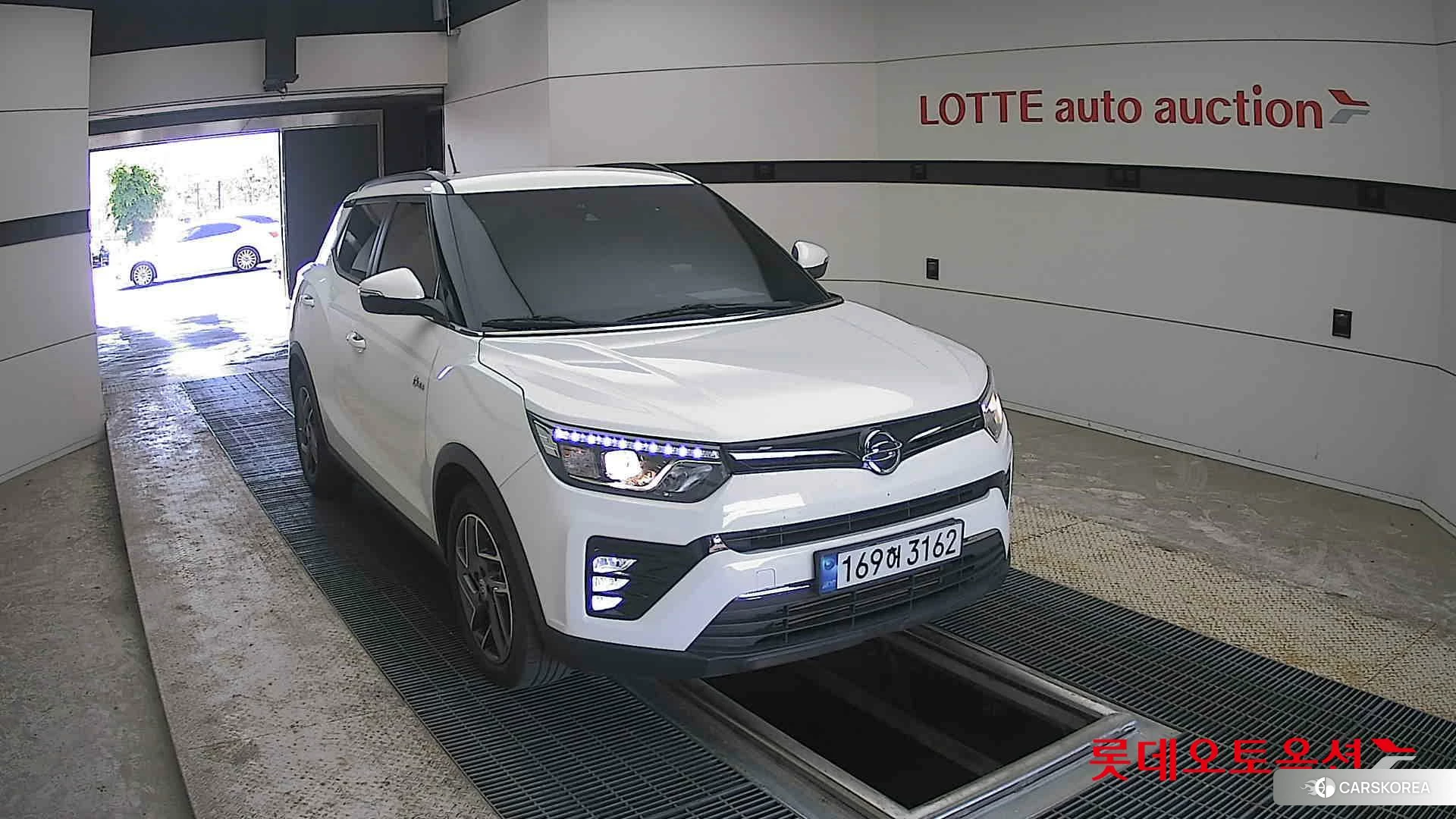 SsangYong Tivoli 2022 Grand White из Кореи, фото 6