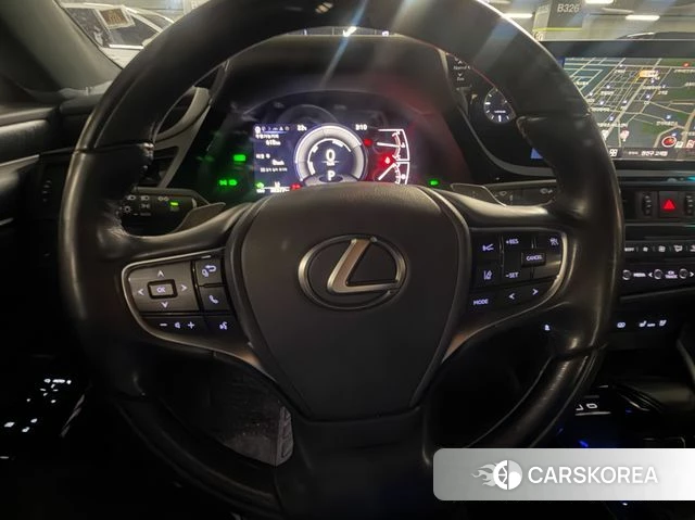 Lexus ES300h 7th generation 2023 Цвет тростника из Кореи, фото 6
