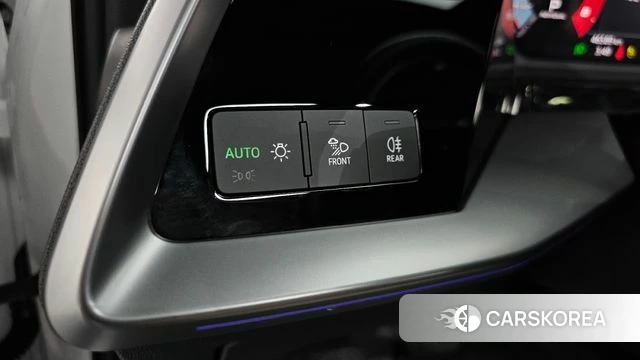 Audi A3 (8Y) 2023 Белый из Кореи, фото 6