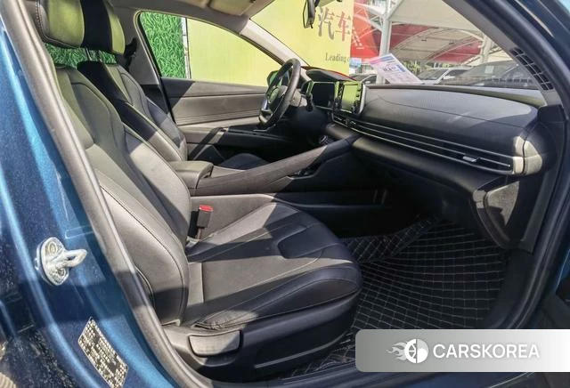 Hyundai Elantra 2021 Синий из Китая, фото 6