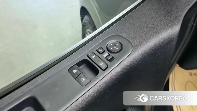 Hyundai Staria 2022 Серебряный из Кореи, фото 6