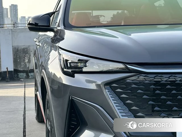Chang'an X5 PLUS 2024 Серебристо-серый из Китая, фото 6