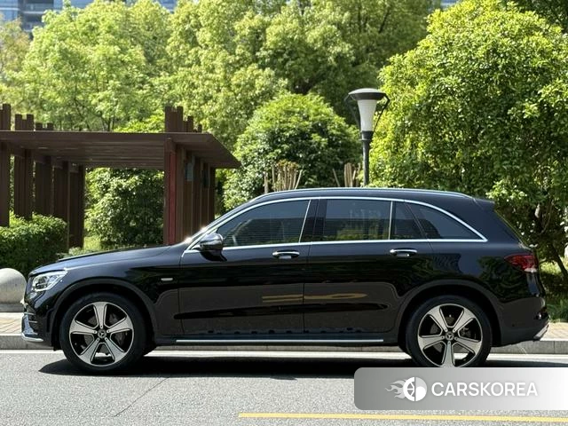 Mercedes-Benz GLC 2023 Черный из Китая, фото 6