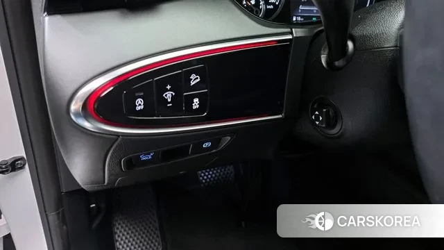 Genesis GV70 2023 Белый из Кореи, фото 6