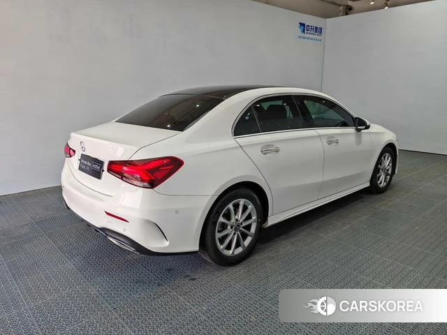 Mercedes-Benz Class A 2022 Белый из Китая, фото 6