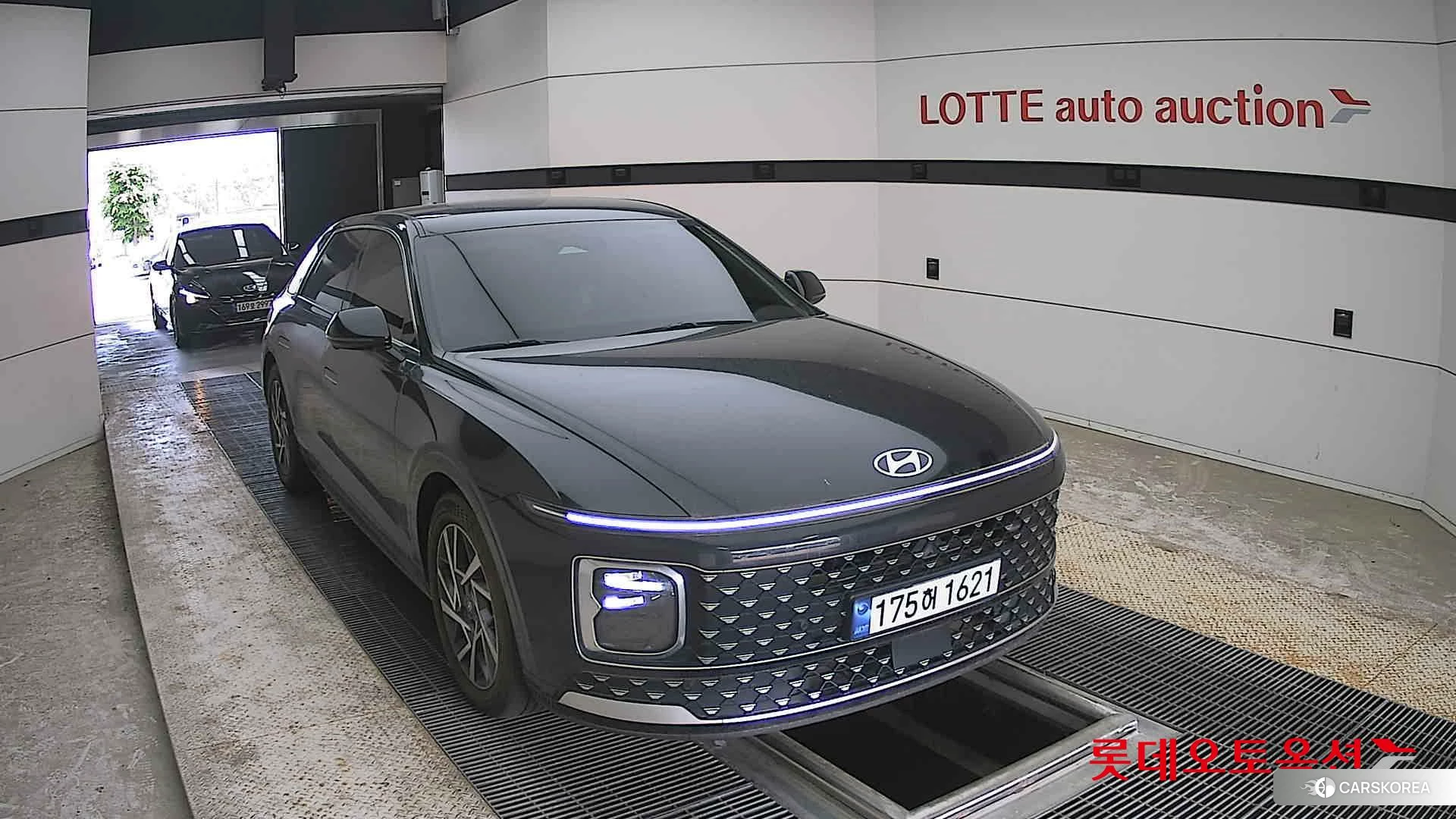 Hyundai Grandeur 2023 Abyss Black Pearl из Кореи, фото 6