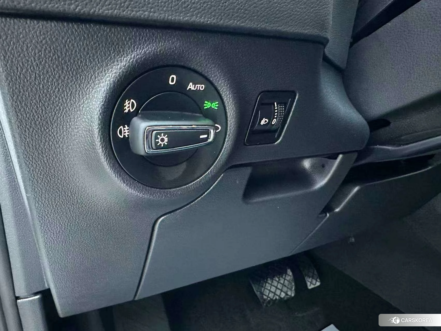 Skoda Krok 2022 Белый из Китая, фото 6