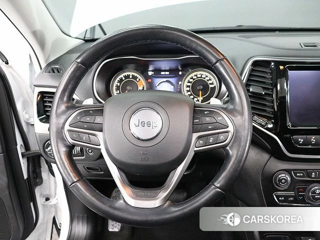 Jeep Cherokee (KL) 2021 Жемчужный цвет из Кореи, фото 6