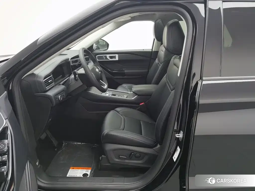 Ford Explorer 2025 Черный из Китая, фото 6