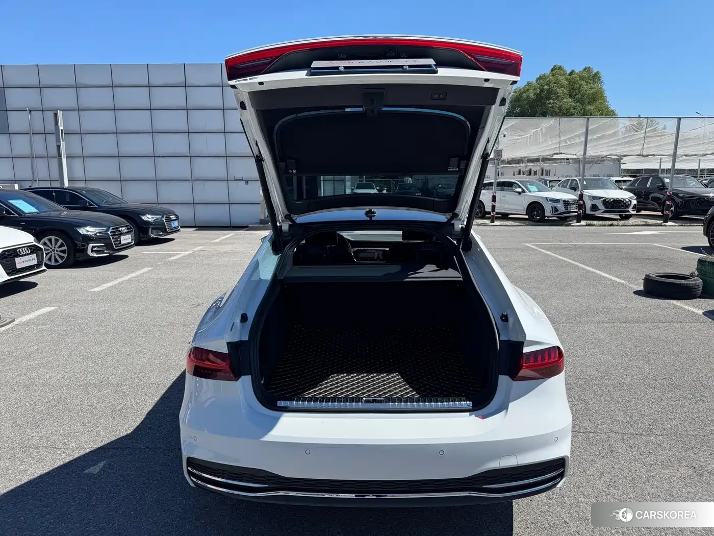 Audi A7 2026 Белый из Китая, фото 6
