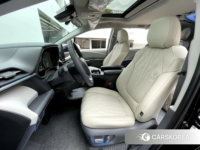 Toyota Saina 2026 Черный из Китая, фото 6