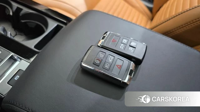 Land Rover Discovery 5 2019 Черный из Кореи, фото 6