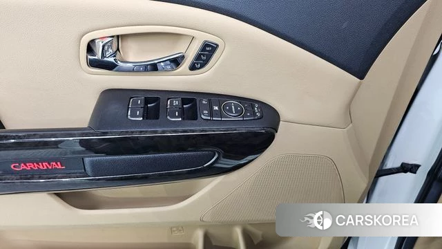 Kia The New Carnival 2018 Белый из Кореи, фото 6