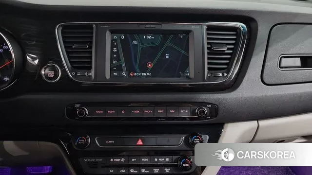 Kia The New Carnival 2018 Белый из Кореи, фото 6