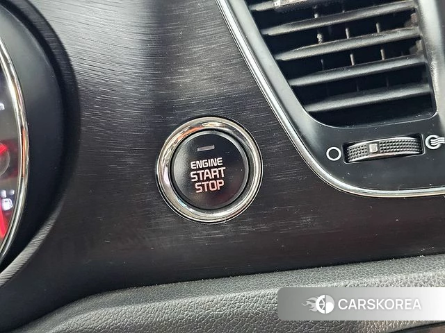 Kia The New Carnival 2020 Белый из Кореи, фото 6