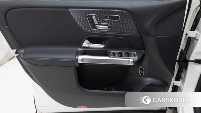 Mercedes-Benz EQB X243 2025 Белый из Кореи, фото 6