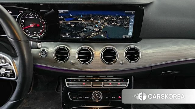 Mercedes-Benz E-Class W213 2019 Черный из Кореи, фото 6