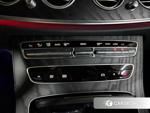Mercedes-Benz E-Class W213 2021 Серый из Кореи, фото 6