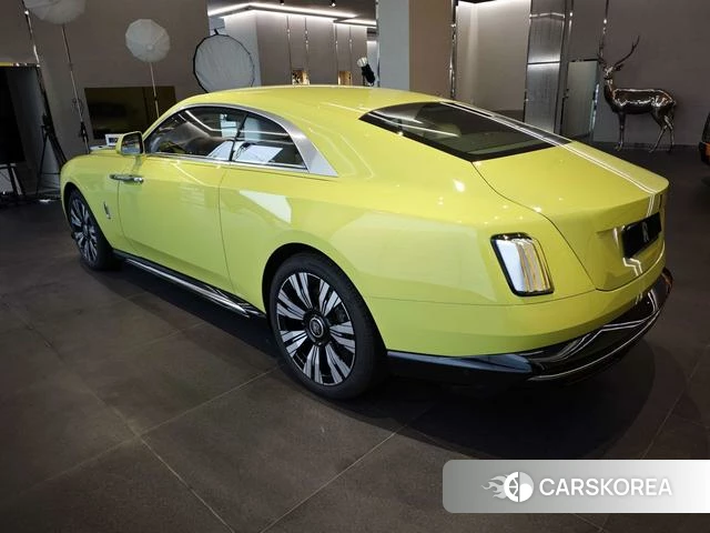 Rolls-Royce Chthonic 2023 Зеленый из Китая, фото 6