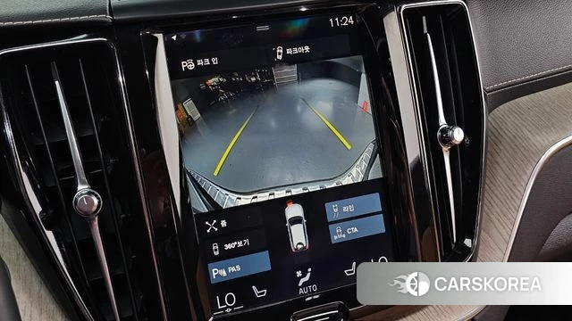 Volvo XC60 second Generation 2018 Черный из Кореи, фото 6