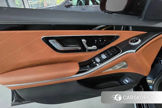 Mercedes-Benz S-Class W223 2023 Черный из Кореи, фото 6