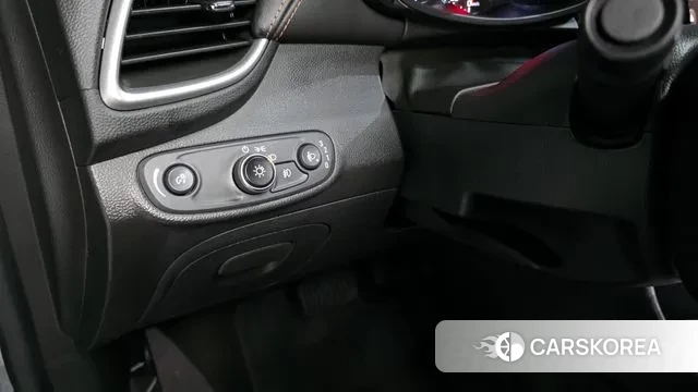 Chevrolet (GM Daewoo) The New Trax 2020 Серый из Кореи, фото 6