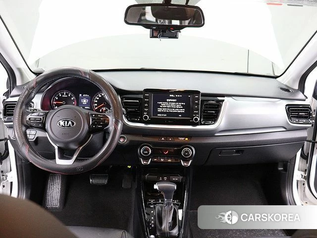 Kia Stonic 2020 Белый из Кореи, фото 6