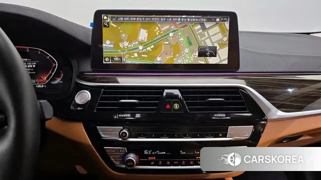 BMW 5 Series (G30) 2023 Белый из Кореи, фото 6