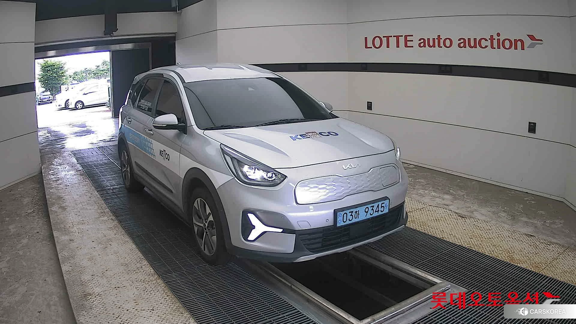 Kia Niro Plus 2023 Sparkling Silver из Кореи, фото 5
