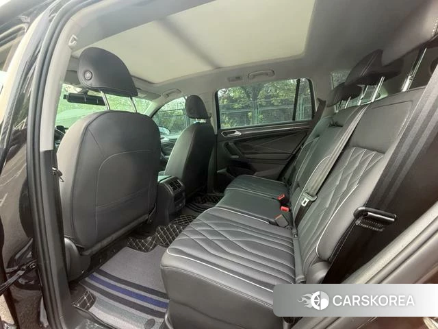 Volkswagen Tiguan L 2024 Черный из Китая, фото 6
